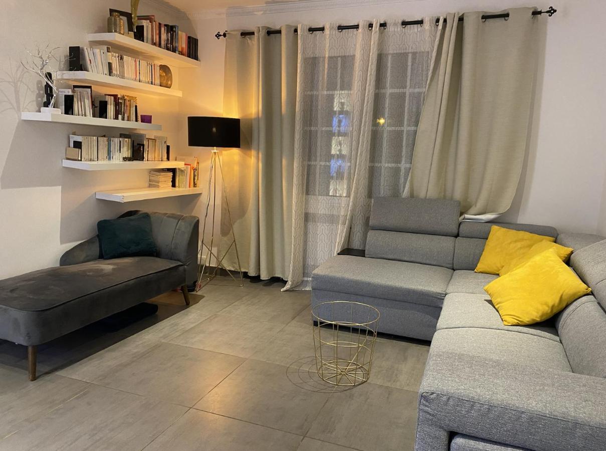 Maison Lyon-Bron Eurexpo - Stadium Groupama Apartment Bagian luar foto