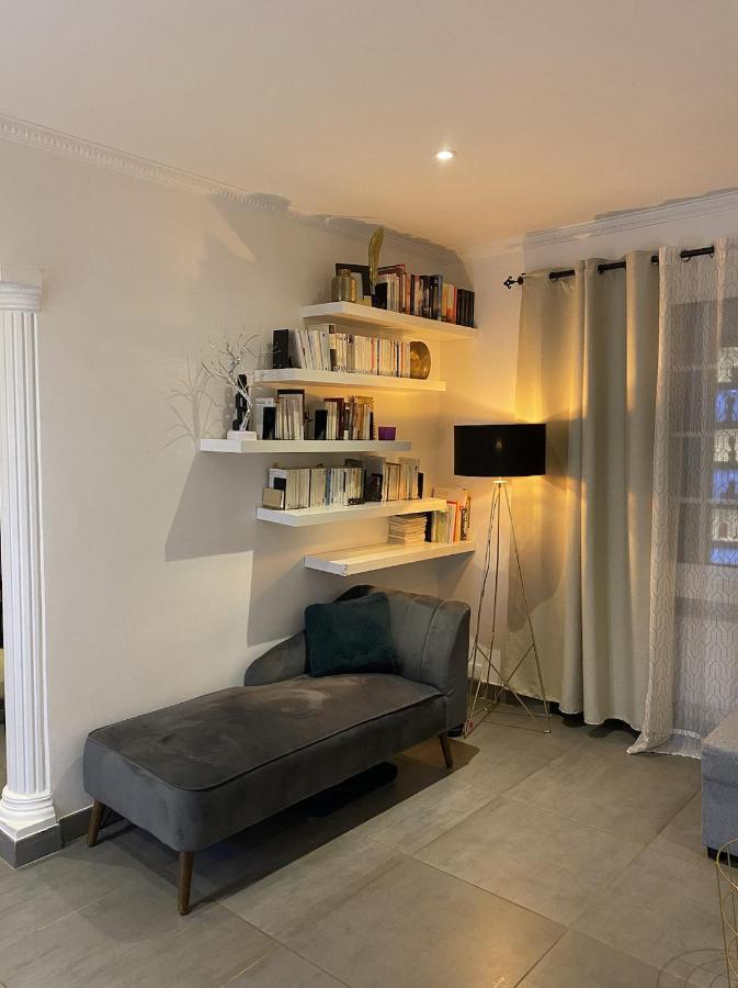 Maison Lyon-Bron Eurexpo - Stadium Groupama Apartment Bagian luar foto