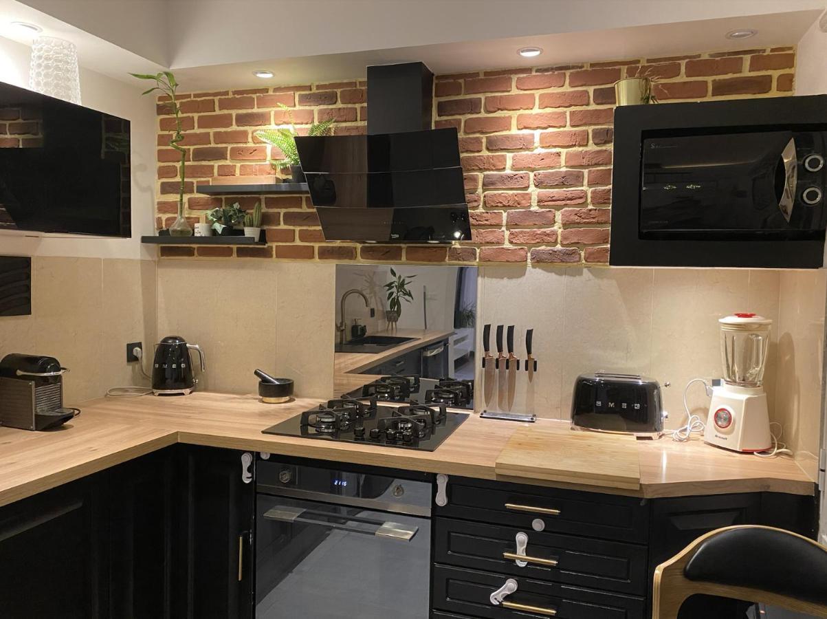 Maison Lyon-Bron Eurexpo - Stadium Groupama Apartment Bagian luar foto