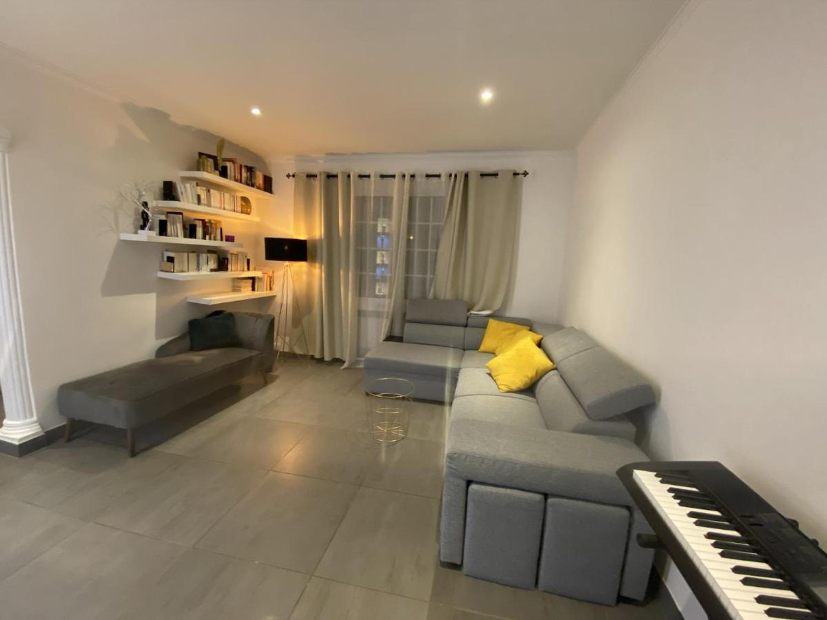 Maison Lyon-Bron Eurexpo - Stadium Groupama Apartment Bagian luar foto