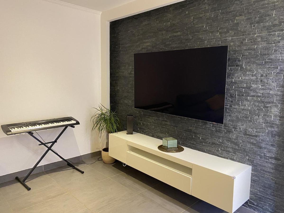 Maison Lyon-Bron Eurexpo - Stadium Groupama Apartment Bagian luar foto